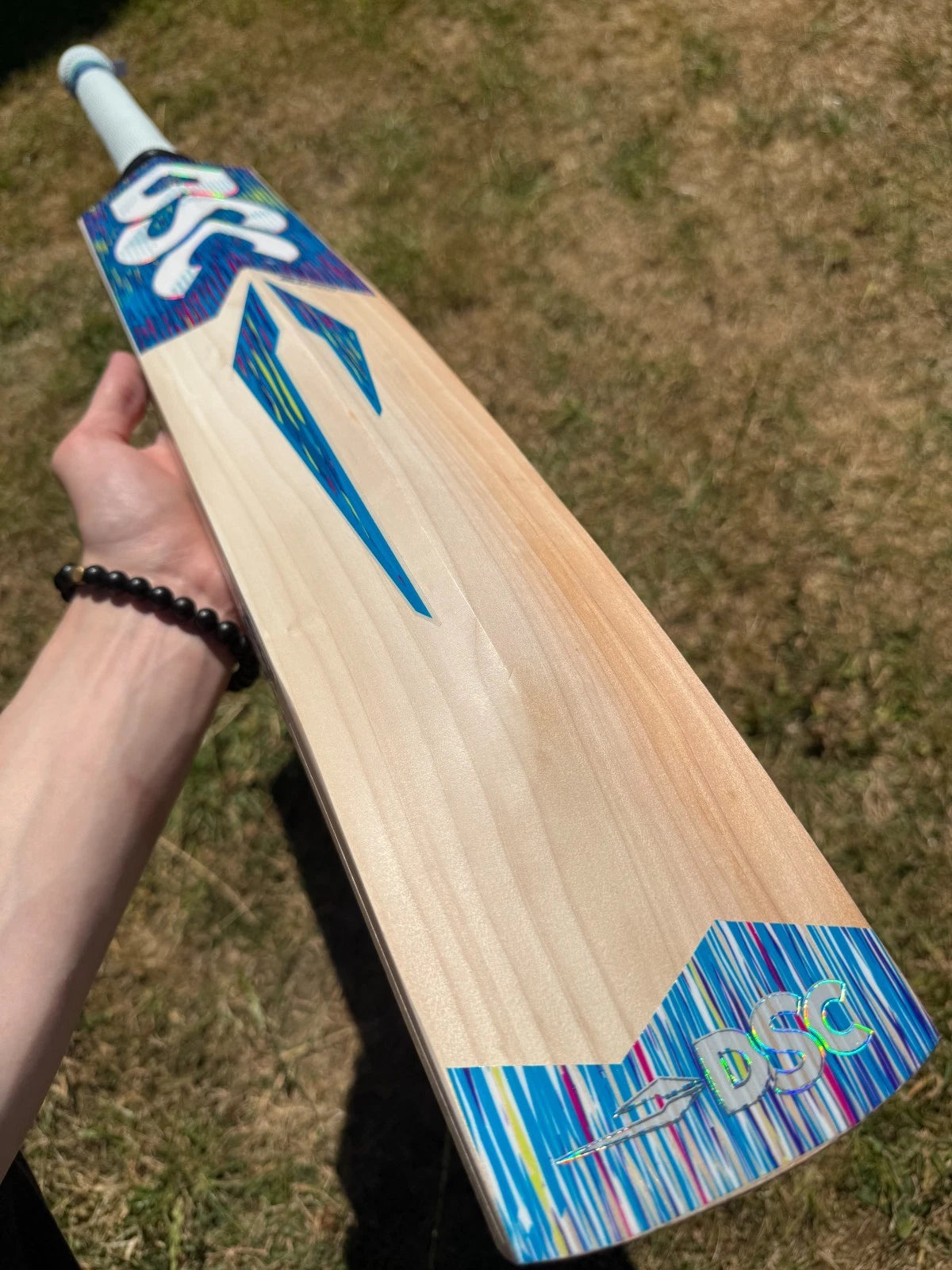 DSC BLU 200 Lightweight Cricket Bat SH 2lbs 8oz