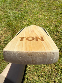SS TON Quinton De Kock Players Cricket Bat Short Handle