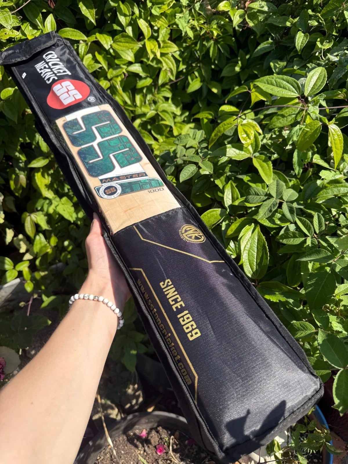 SS TON Master 1000 Cricket Bat SH 2lbs 10oz