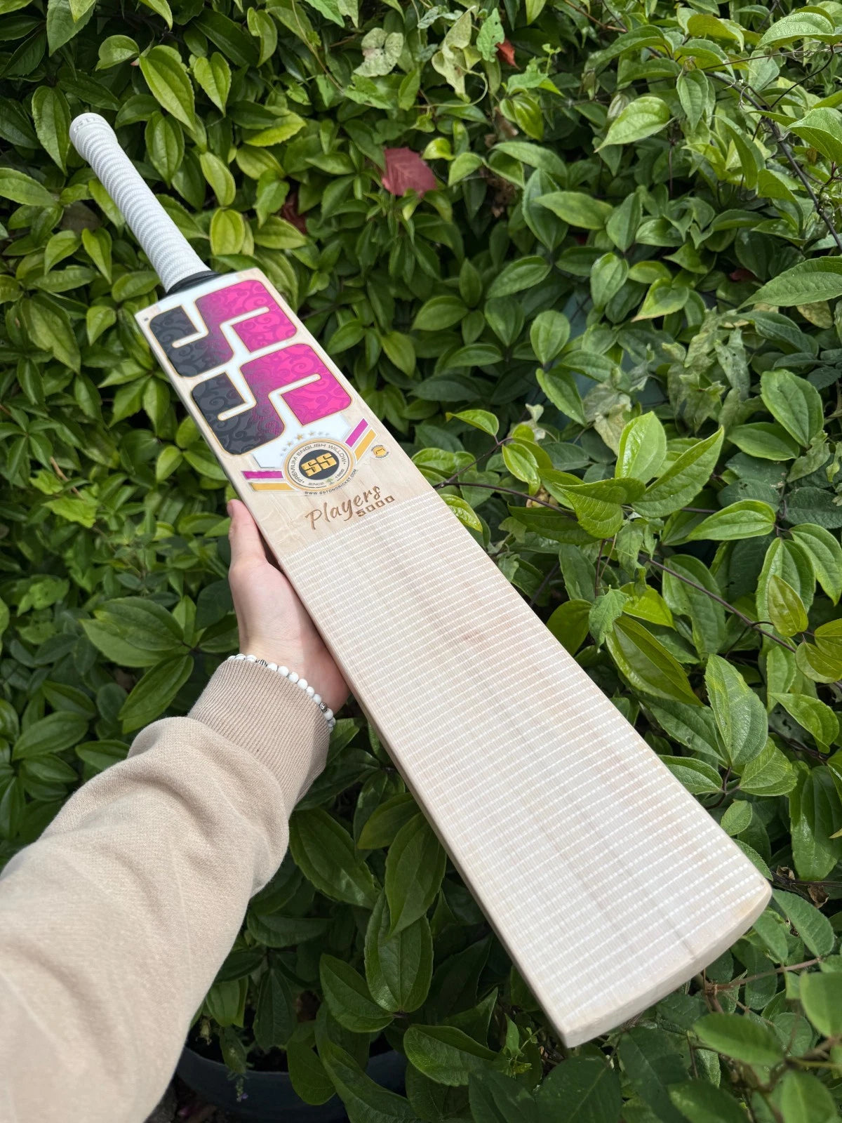 SS TON Players 5000 Rinku Singh Cricket Bat SH 2lbs 10oz