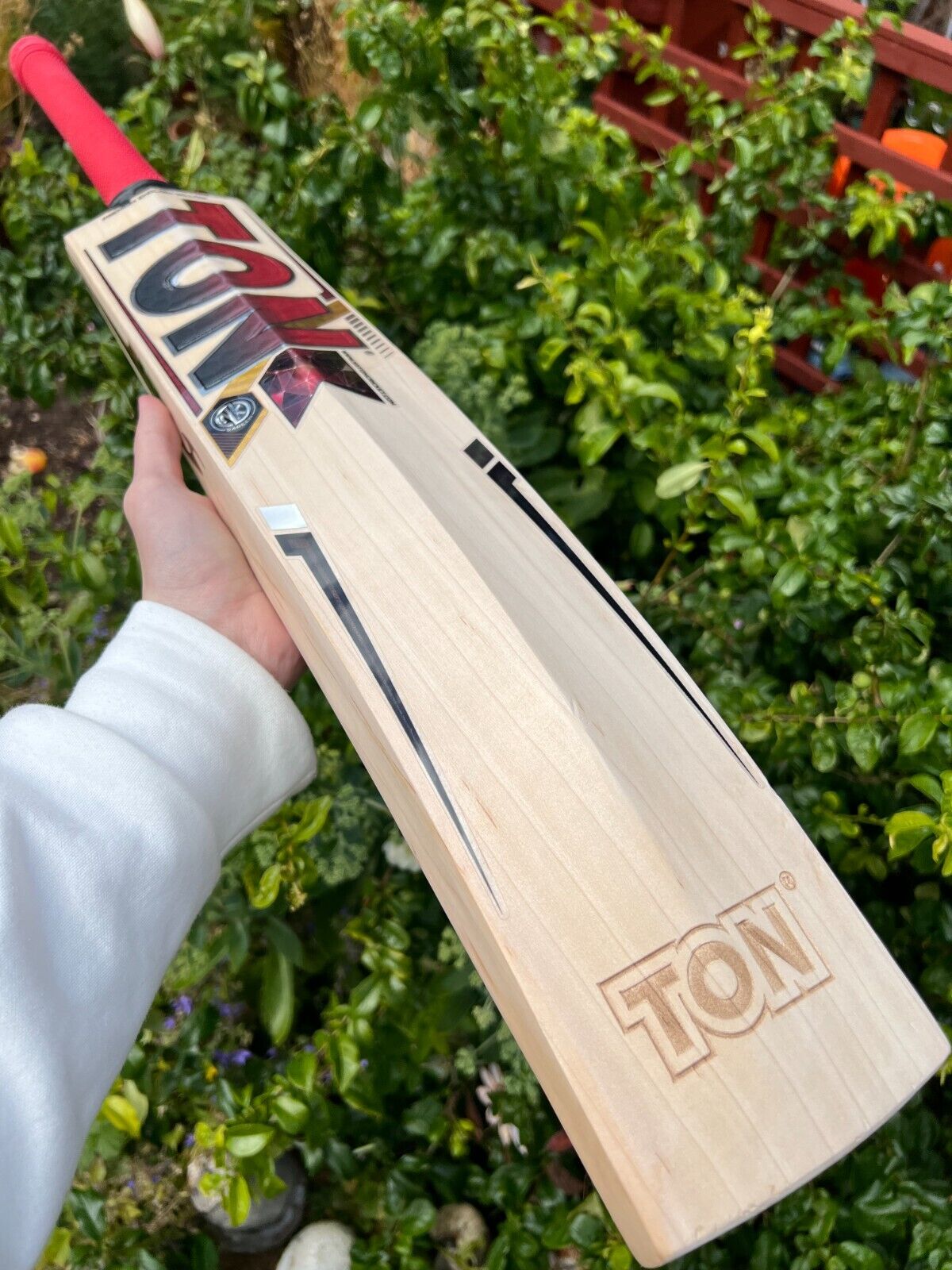 SS TON Vertu Jonny Bairstow Cricket Bat 2lbs 9oz