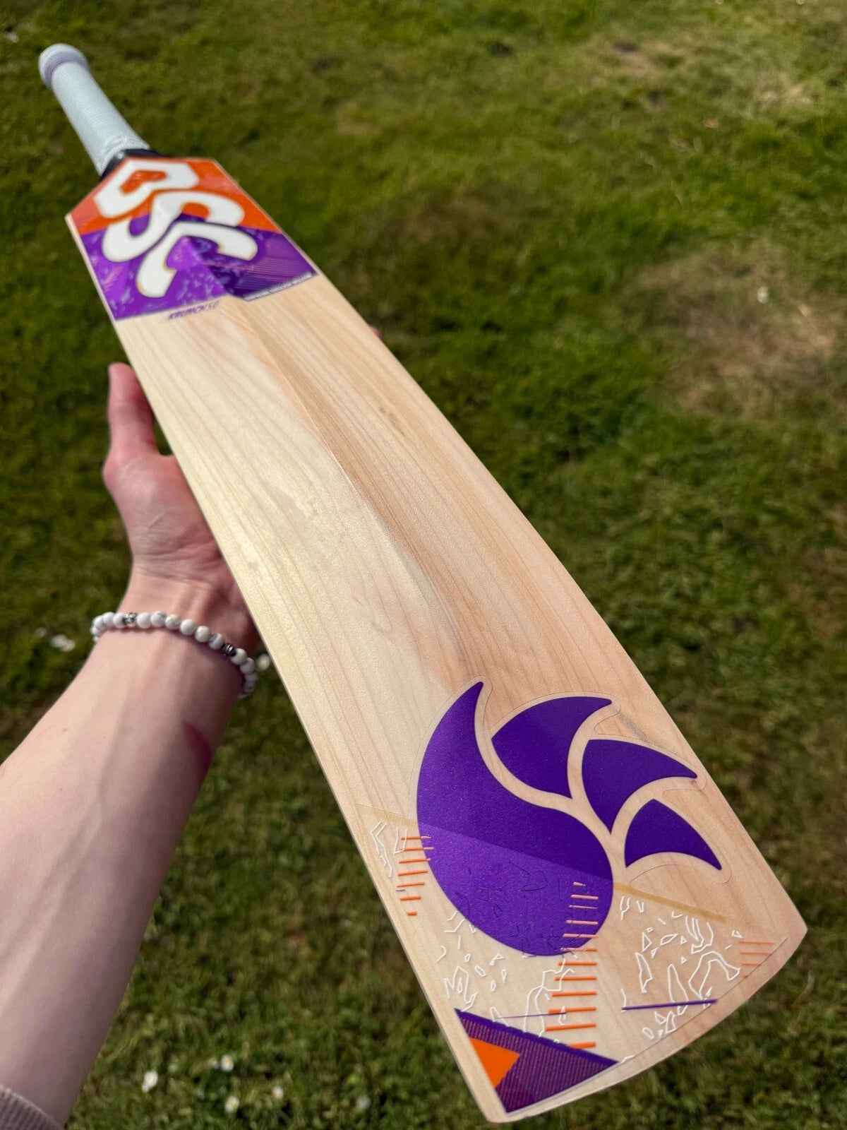 DSC Krunch 5.0 Cricket Bat 2lbs 8oz