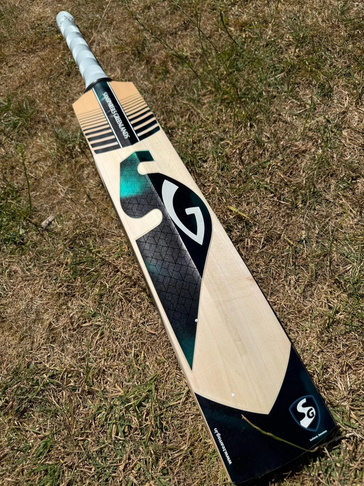 SG Skipper Icon Cricket Bat SH 2lbs 10oz