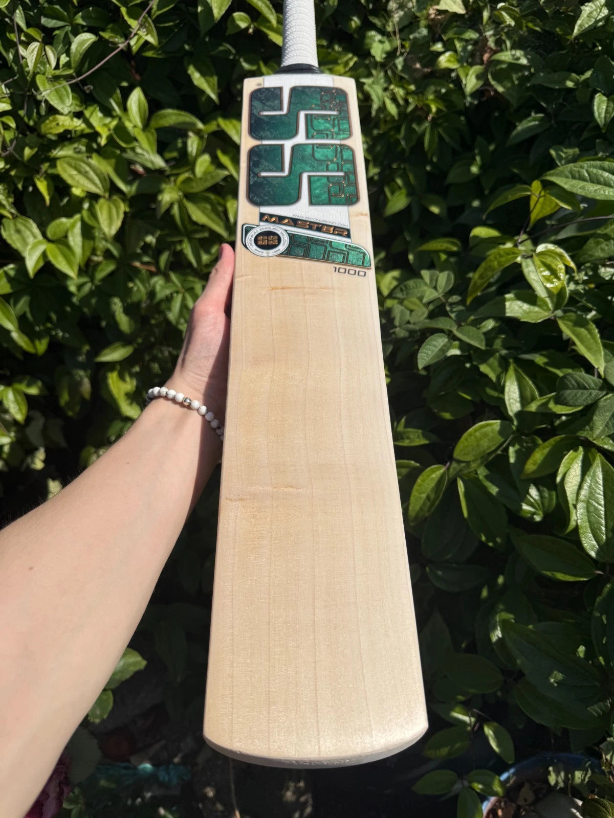 SS TON Master 1000 Cricket Bat SH 2lbs 10oz
