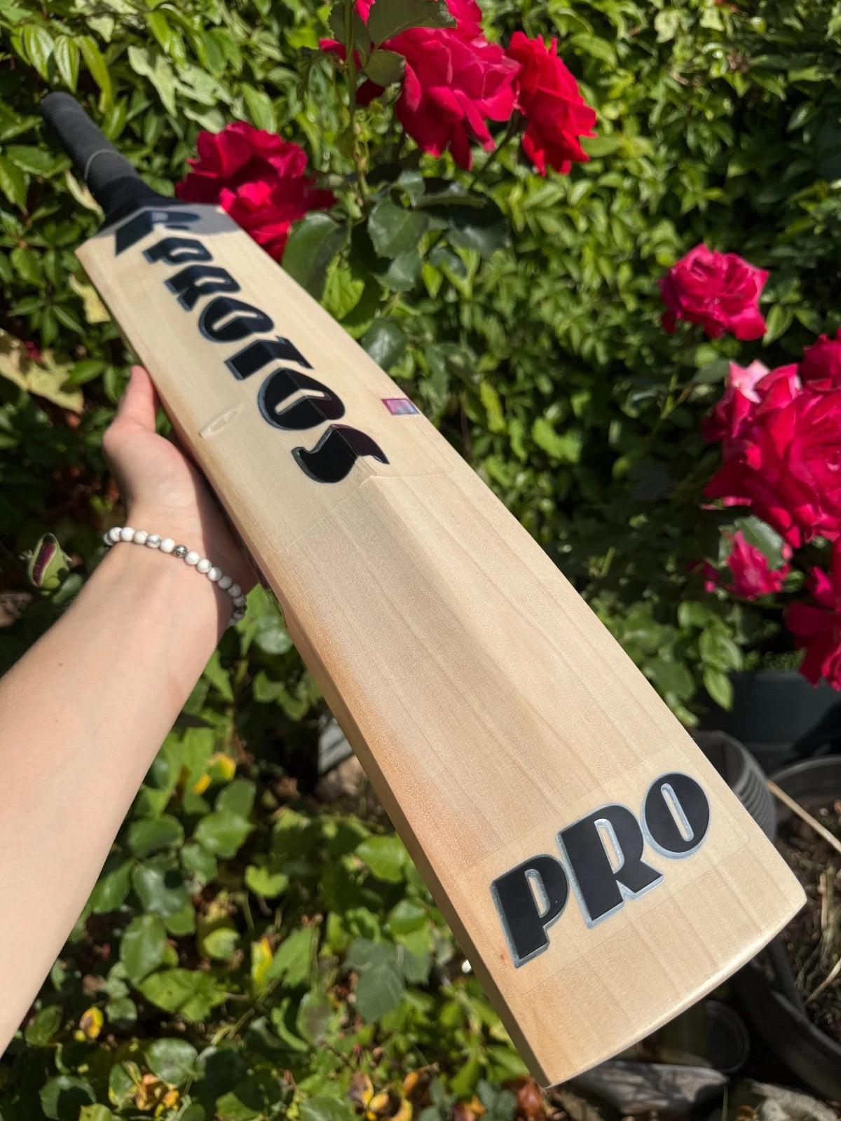 Protos Blizzard FC Sondhi Cricket Bat SH 2lbs 10oz