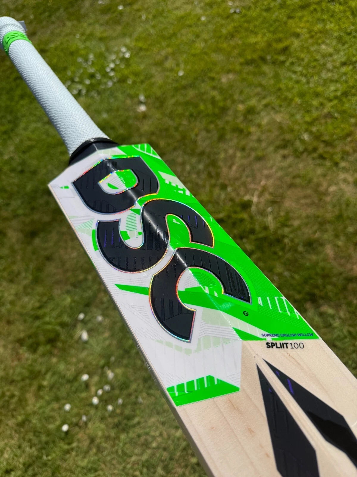 DSC Spliit100 Lightweight Cricket Bat 2lbs 9oz