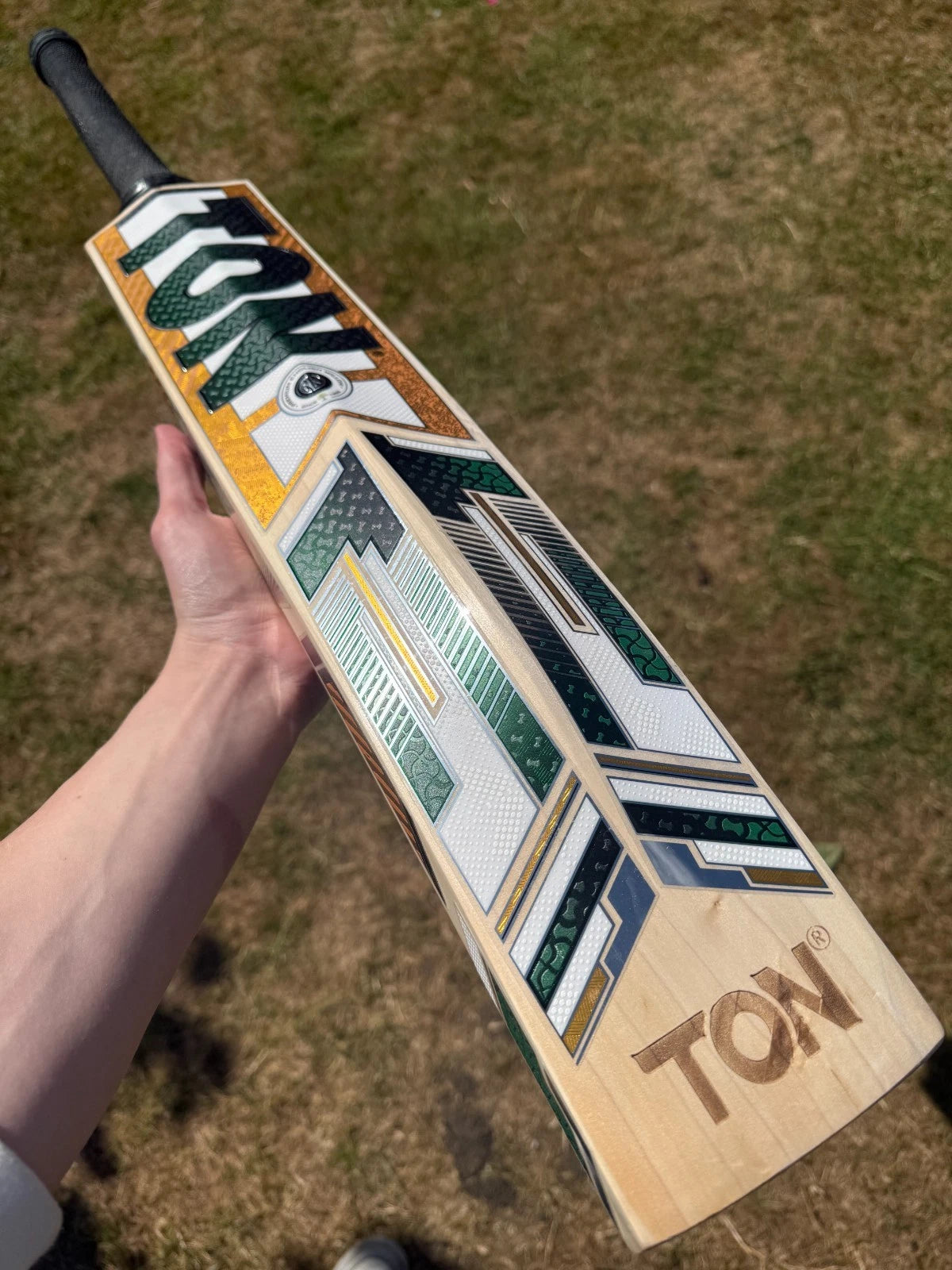 SS TON 999 Cricket Bat Short Handle 2lbs 9oz