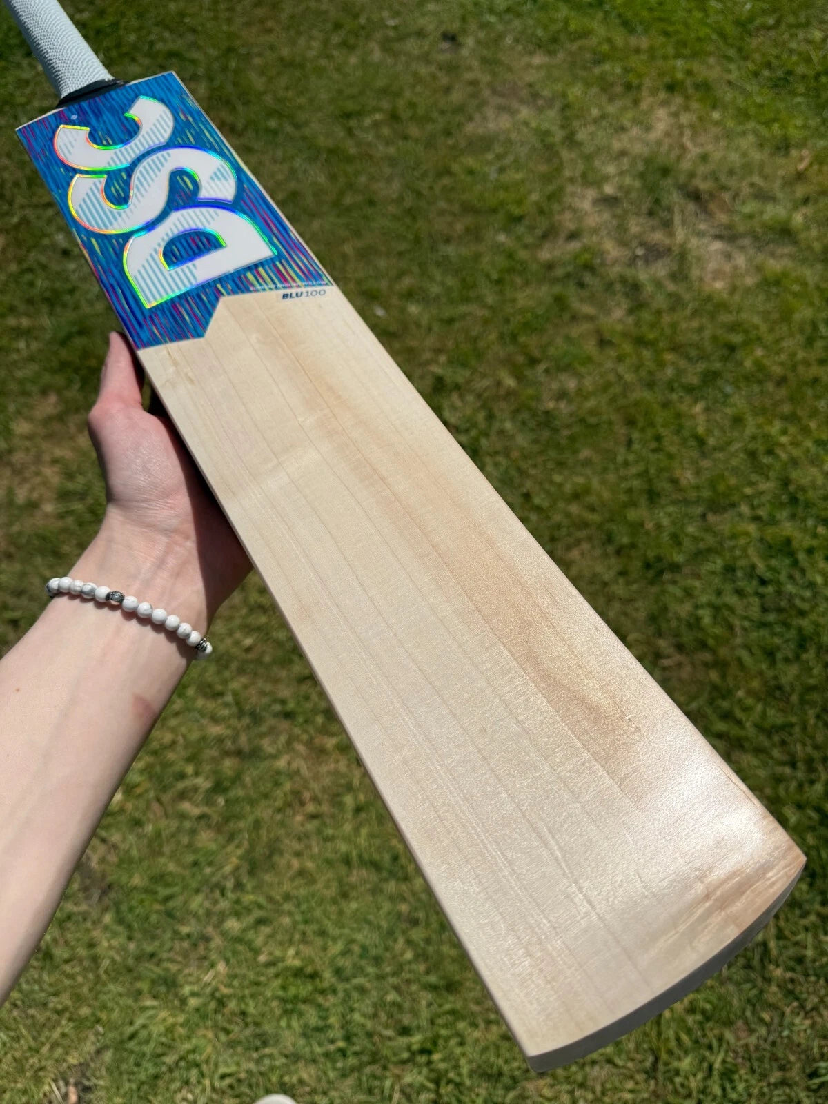 DSC Blu 100 Cricket Bat 2lbs 9oz