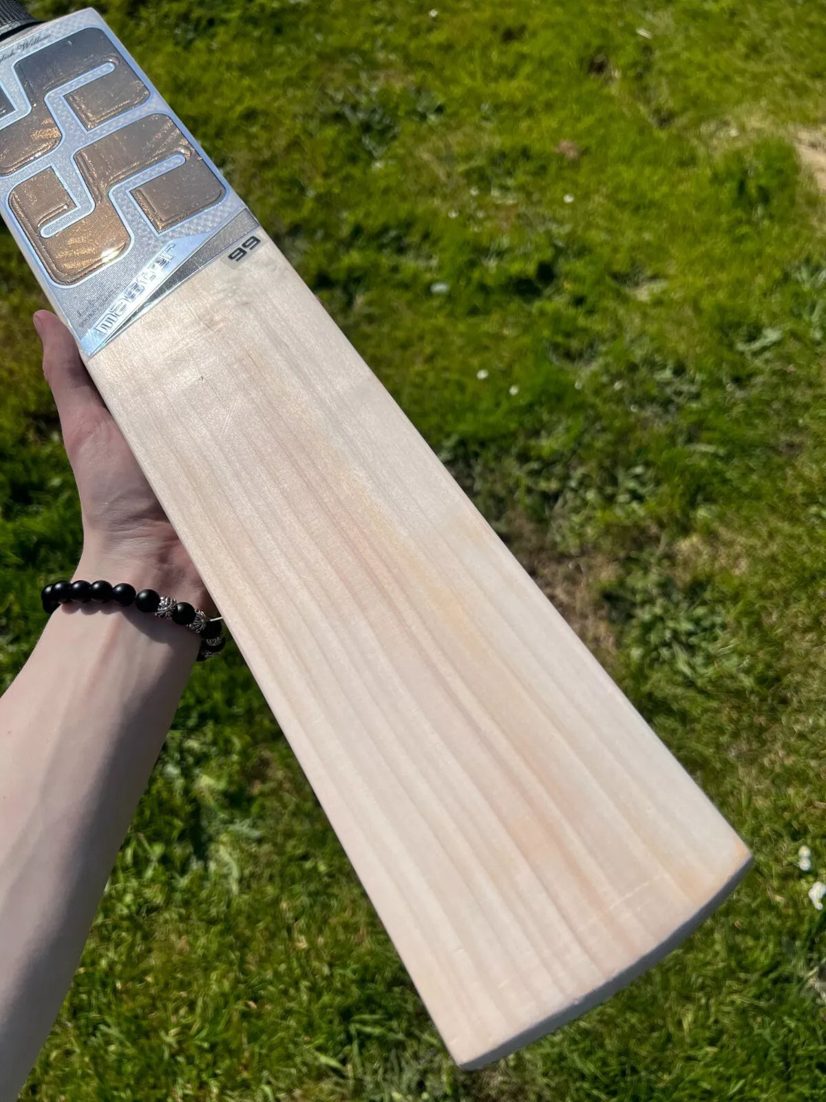 SS TON Master 99 Ultra Lightweight Cricket Bat 2lbs 7oz Short Handle