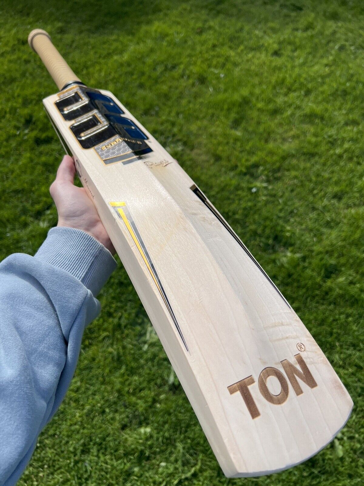 SS GG Smacker Players Grade 1 Cricket Bat 2lbs 8oz