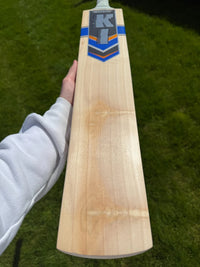 KI Butterfly Edition Cricket Bat Short Handle
