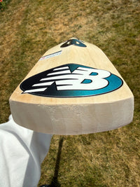 New Balance DC650i Cricket Bat