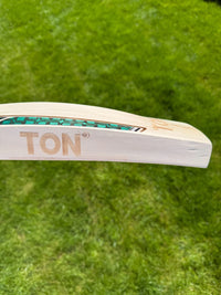 SS TON Master 1000 Ultra Lightweight Cricket Bat Short Handle 2lbs 6oz