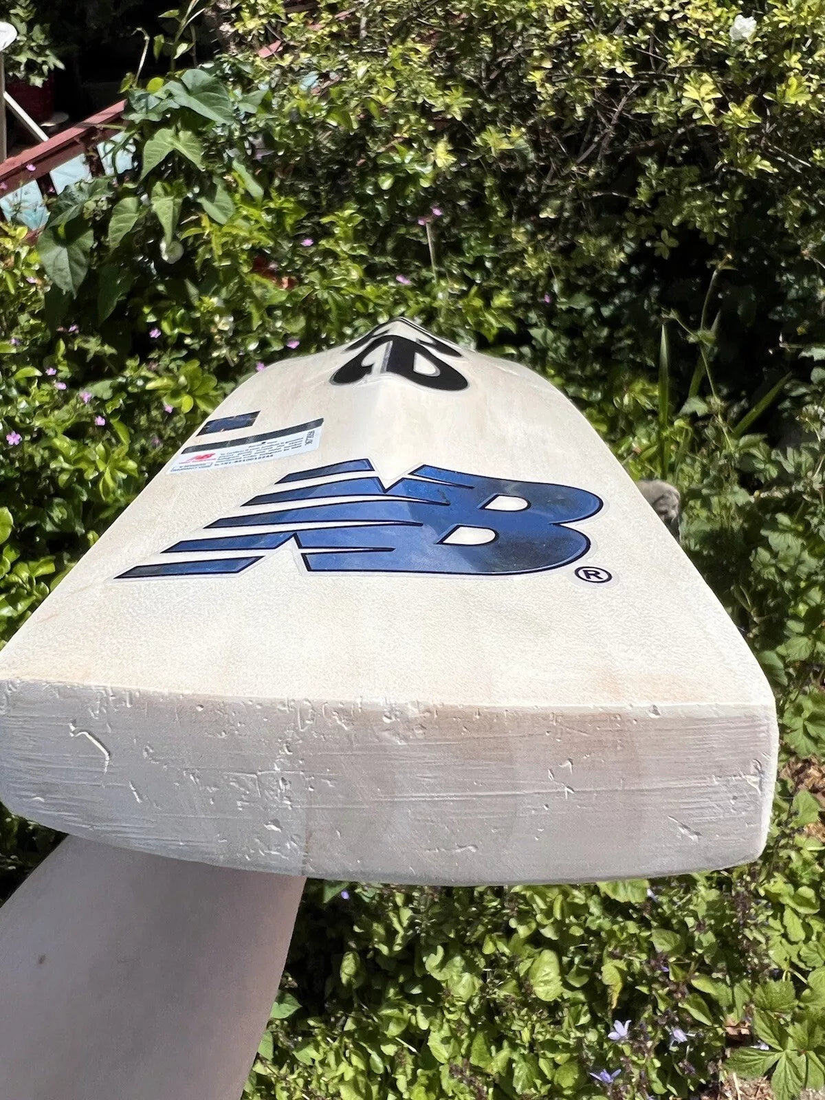 New Balance DC570+ Cricket Bat 2lbs 9oz