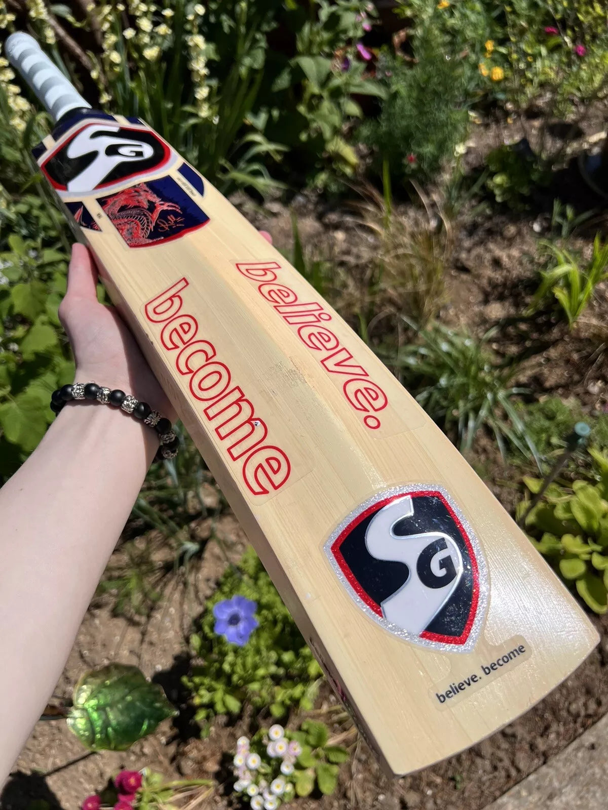 SG KLR Excel Cricket Bat 2lbs 8oz