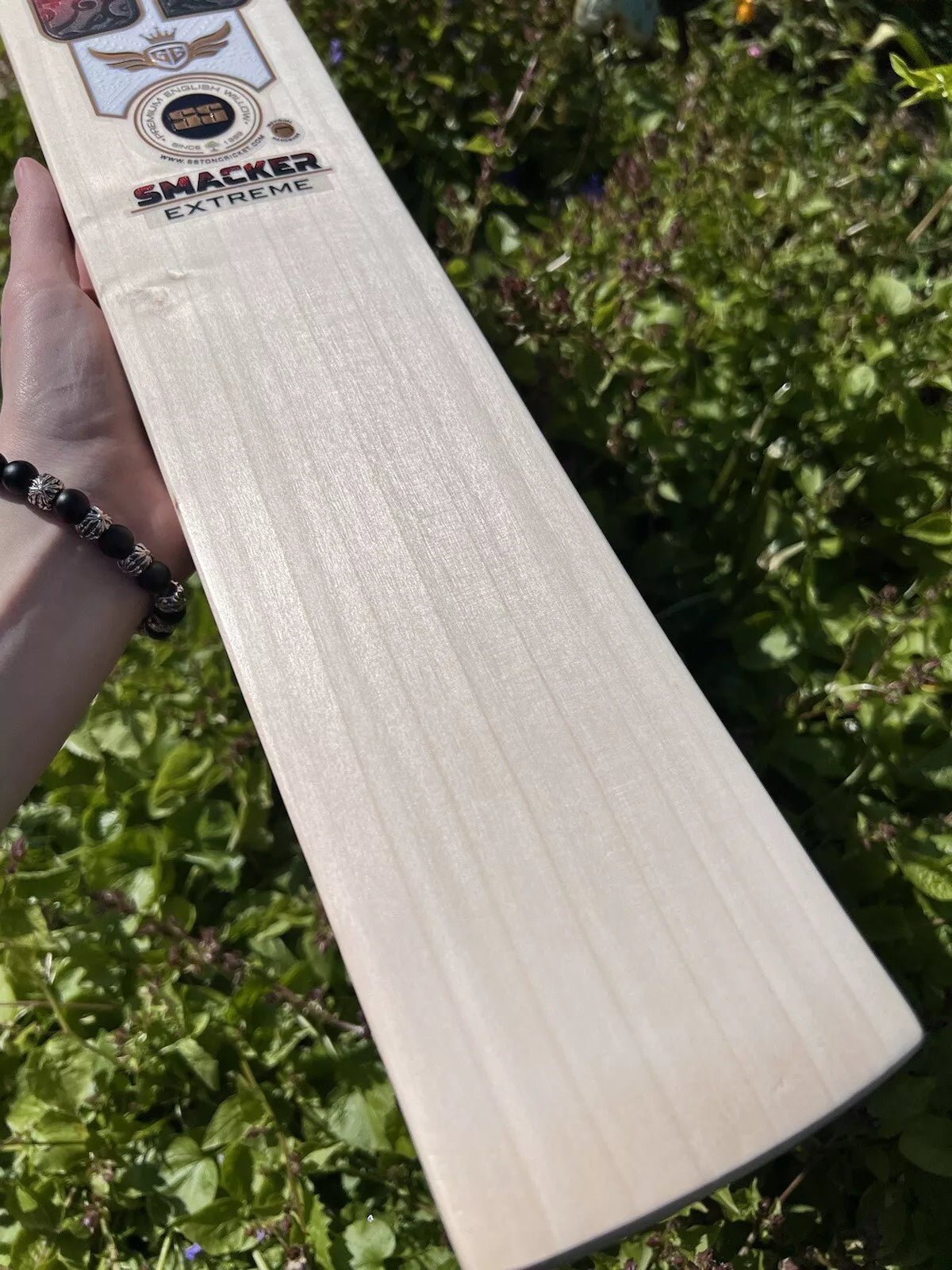 SS TON GG Smacker Players Xtreme Cricket Bat 2lbs 8oz