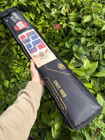SS TON Sir Viv Richard Cricket Bat Short Handle