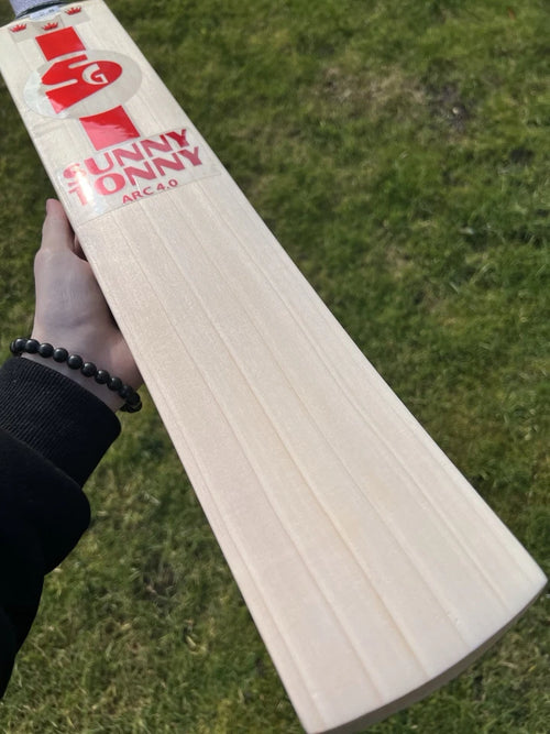 SG Sunny Tonny Arc 4.0 Ultra Lightweight Cricket Bat 2lbs 7oz