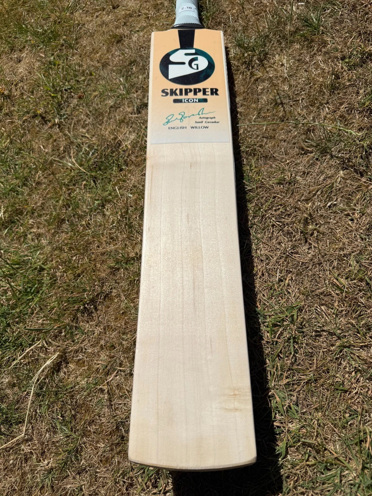 SG Skipper Icon Cricket Bat SH 2lbs 10oz