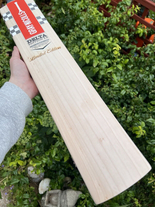 Gray Nicolls Limited Edition Lightweight Cricket Bat SH 2lbs 8oz