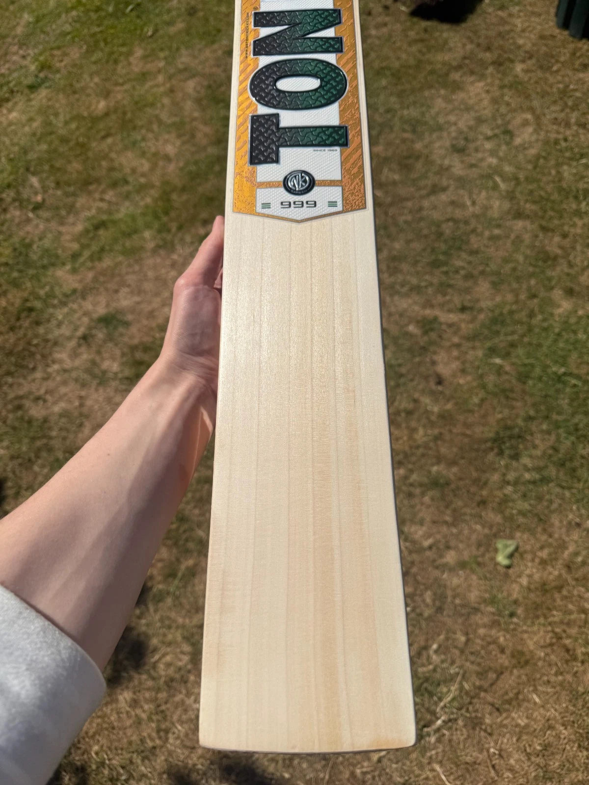 SS TON 999 Cricket Bat Short Handle 2lbs 9oz