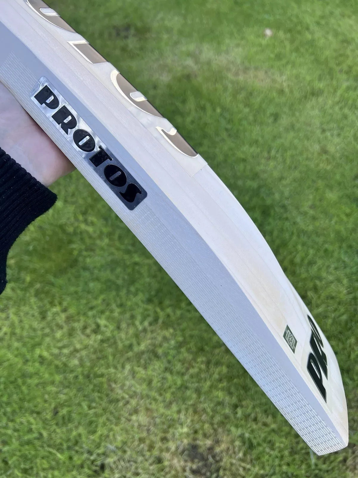 Protos Thunder FC Sondhi Cricket Bat SH 2lbs 10oz