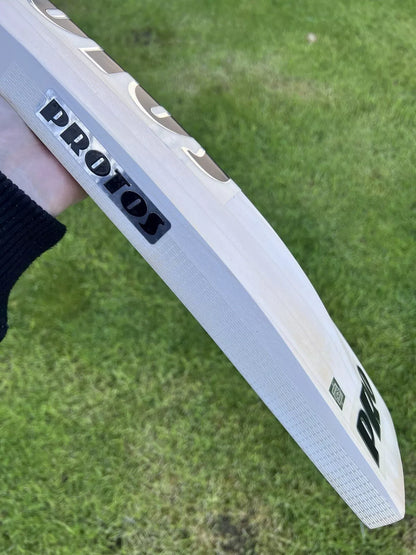 Protos Thunder FC Sondhi Cricket Bat SH 2lbs 10oz