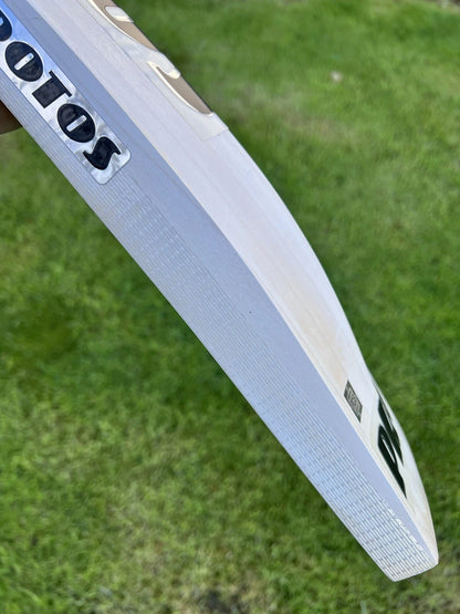 Protos Thunder FC Sondhi Cricket Bat SH 2lbs 10oz