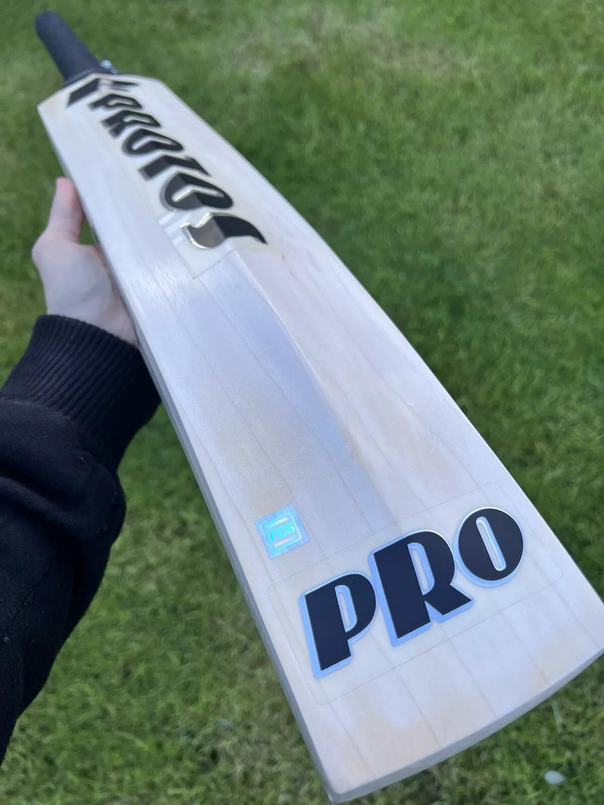 Protos Thunder FC Sondhi Cricket Bat SH 2lbs 10oz