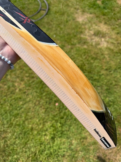 Liam Armour Lightweight Cricket Bat 2lbs 8oz