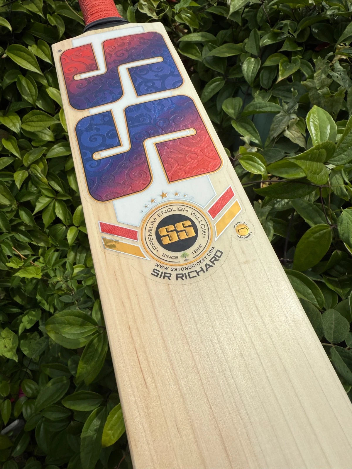 SS TON Sir Viv Richard Cricket Bat Short Handle
