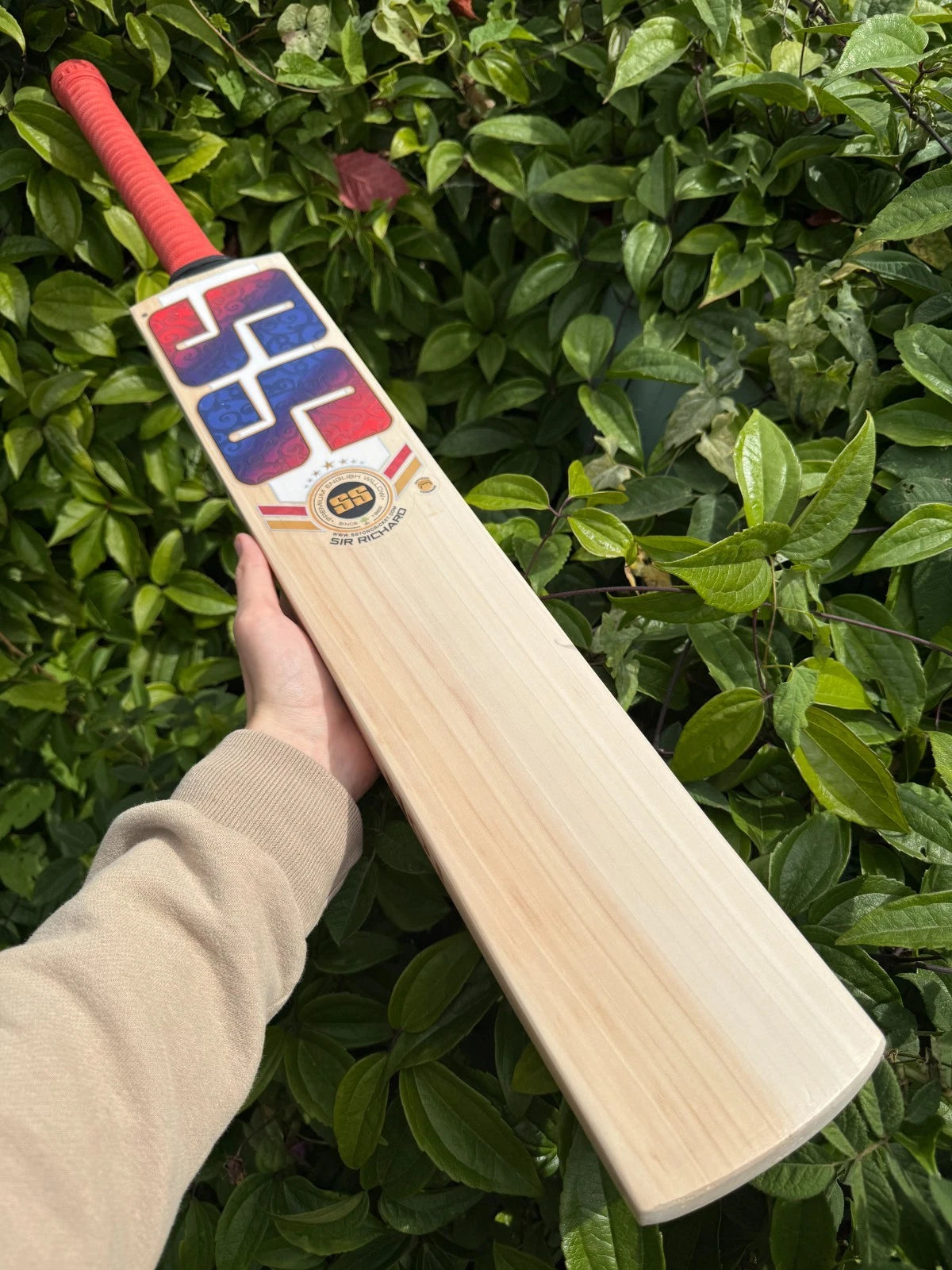 SS TON Sir Viv Richard Cricket Bat Short Handle