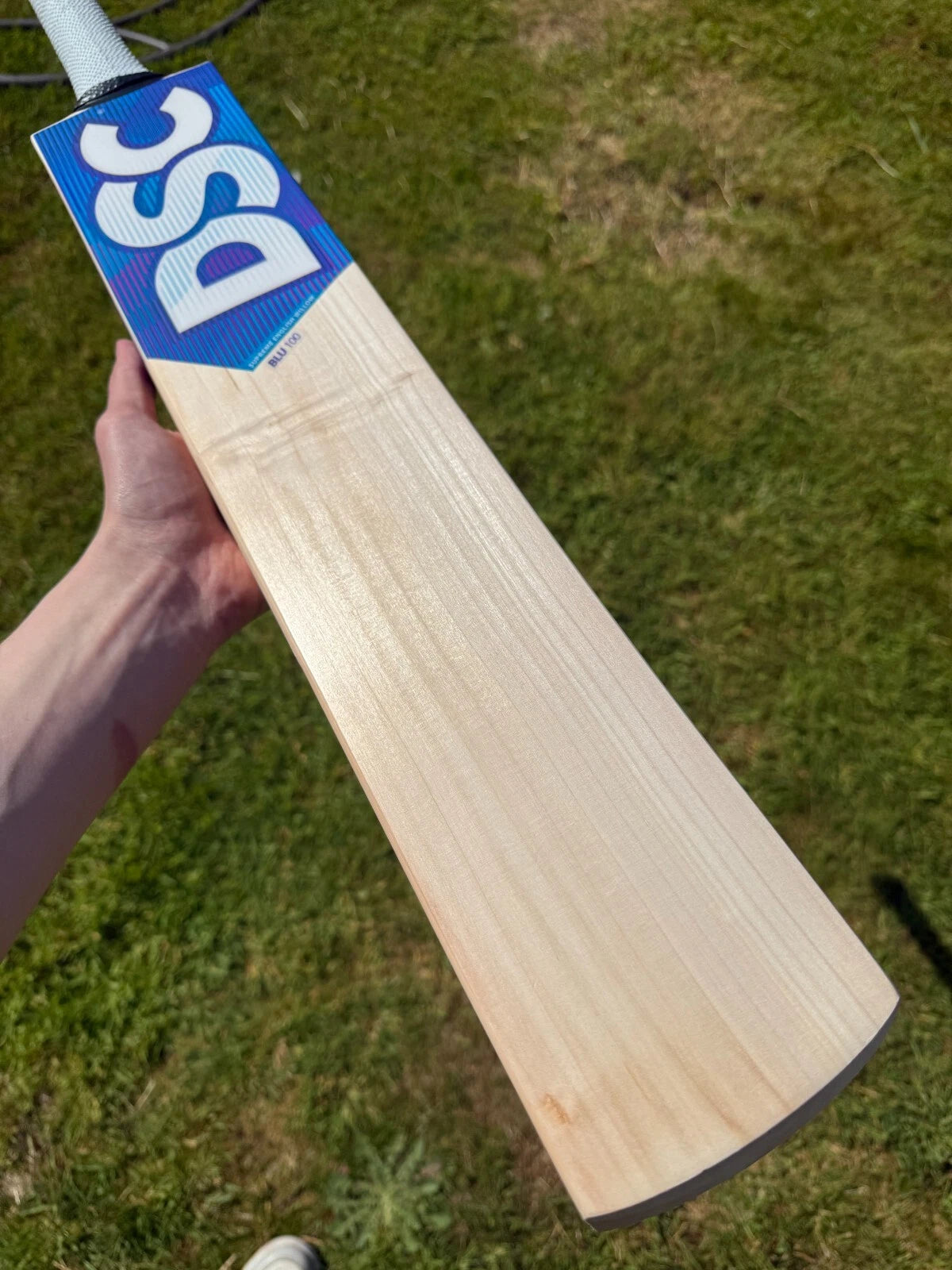 DSC Blu 100 Cricket Bat Short Handle 2lbs 10oz