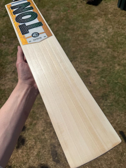 SS TON 999 Cricket Bat Short Handle 2lbs 9oz