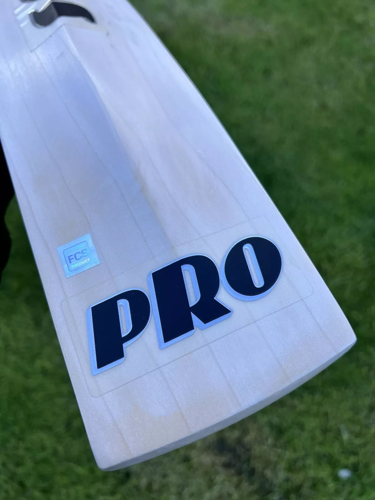 Protos Thunder FC Sondhi Cricket Bat SH 2lbs 10oz