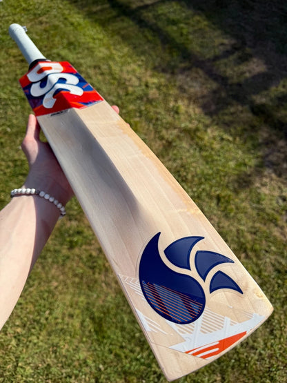DSC Krunch 7.0 Lightweight Cricket Bat 2lbs 8oz