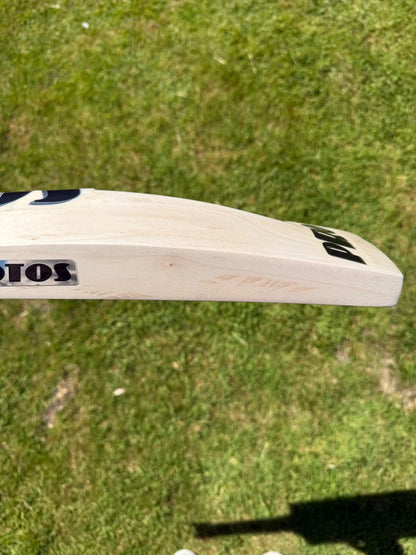 Protos Tornado Cricket Bat Short Handle 2lbs 9oz