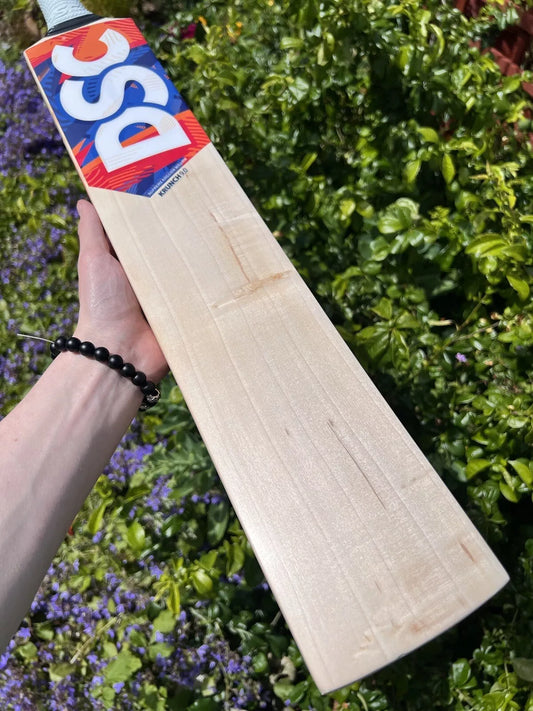 DSC Krunch 9.0 Cricket Bat 2lbs 8oz