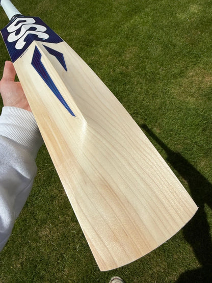 DSC BLU 222 Cricket Bat Short Handle 2lbs 9oz