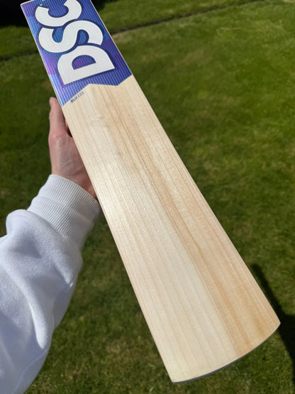 DSC BLU 222 Cricket Bat Short Handle 2lbs 9oz