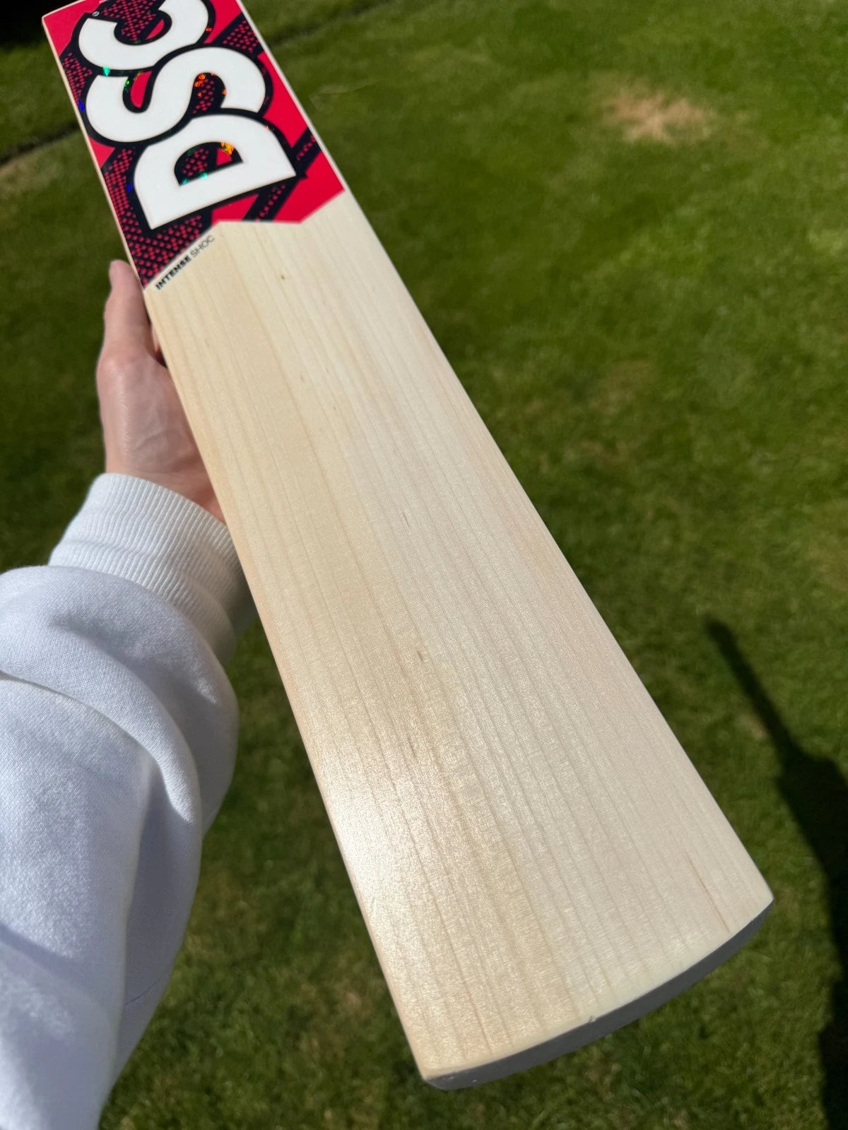 DSC Intense Shoc Lightweight Cricket Bat Short Handle 2lbs 8oz
