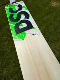 New Balance SPLIIT 222 Cricket Bat Short Handle 2lbs 9oz