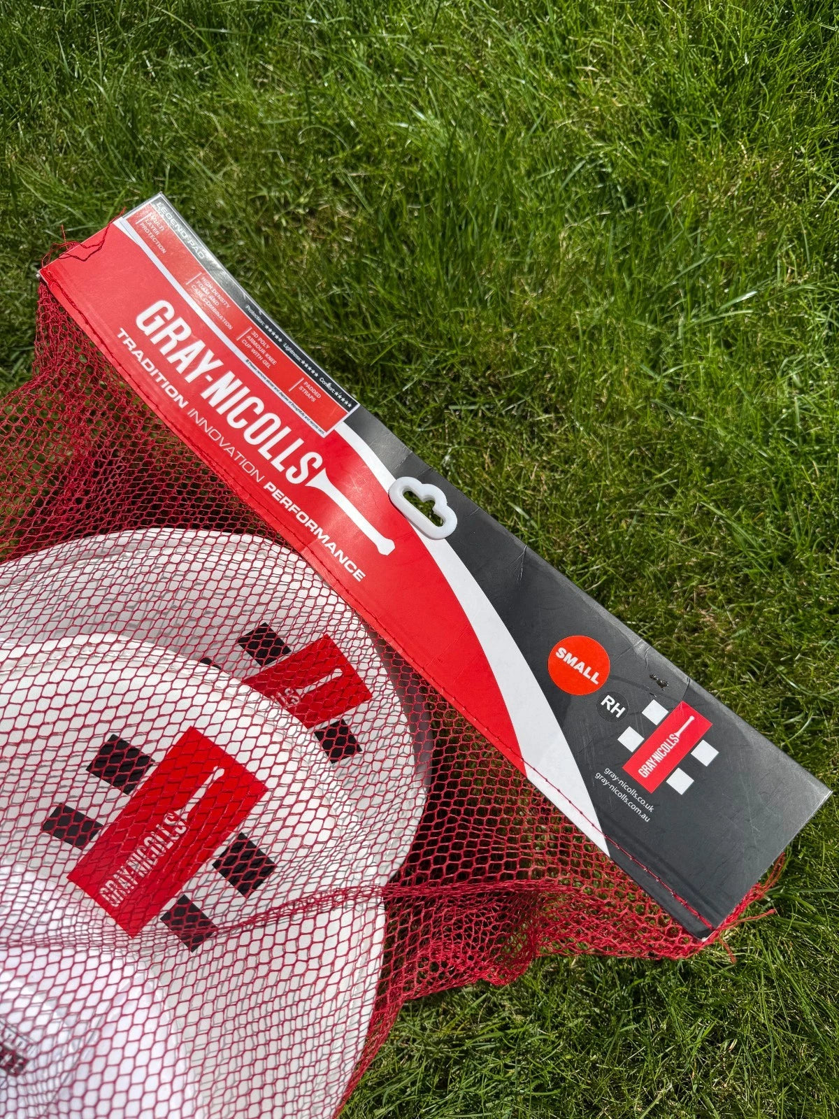 Gray Nicolls LEGEND Cricket Batting Pads - Small Adult RH