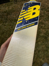 New Balance BURN600i Lightweight Cricket Bat