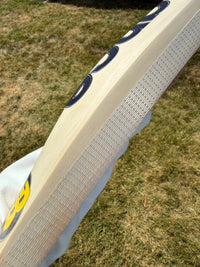 New Balance BURN600i Lightweight Cricket Bat