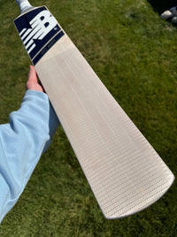 New Balance DC600i Ultra Lightweight Cricket Bat Short Handle