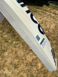 New Balance Heritage600i Cricket Bat