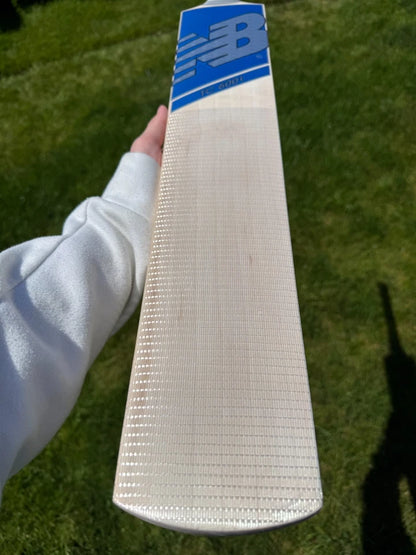 New Balance TC600i Ultra Lightweight Cricket Bat Short Handle 2lbs 7oz