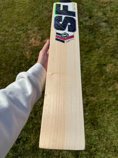 SF Stanford Almandus 10000 Cricket Bat Short Handle 2lbs 9oz