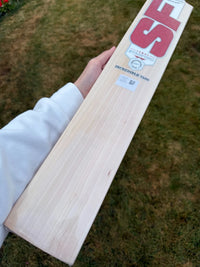 SF Incredible 7500 Cricket Bat